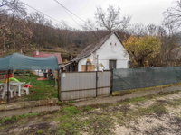 Eladó családi ház, Kölesden 9.9 M Ft, 2 szobás