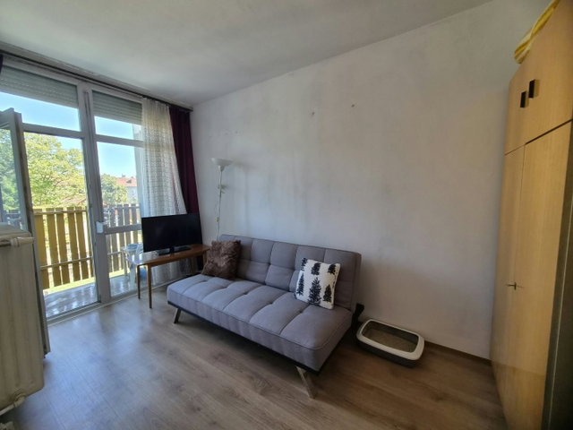 Eladó panellakás, Pécsett, Szabadság utcában 42.9 M Ft