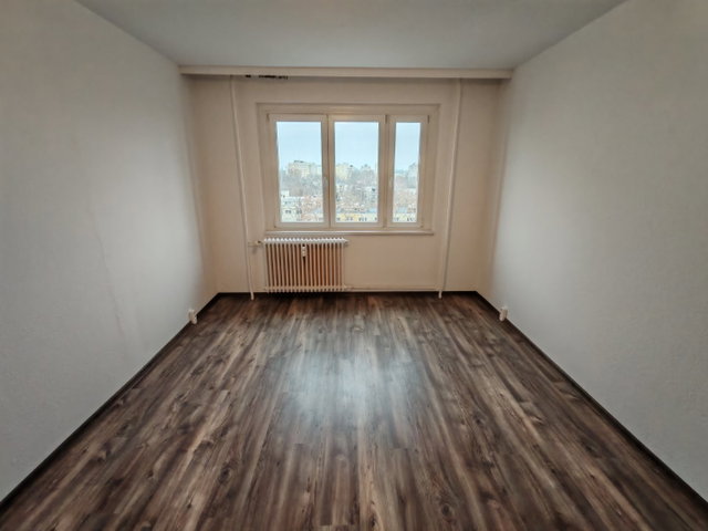 Eladó panellakás, Szegeden, Pentelei soron 49.9 M Ft, 2 szobás