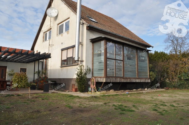 Eladó családi ház, Tiszaalpáron 68.9 M Ft, 7 szobás