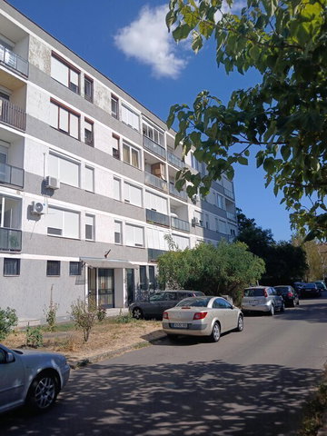 Eladó panellakás, Gyöngyösön 21 M Ft, 1 szobás