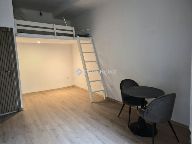 Eladó téglalakás, Budapesten, VIII. kerületben 46 M Ft, 1 szobás
