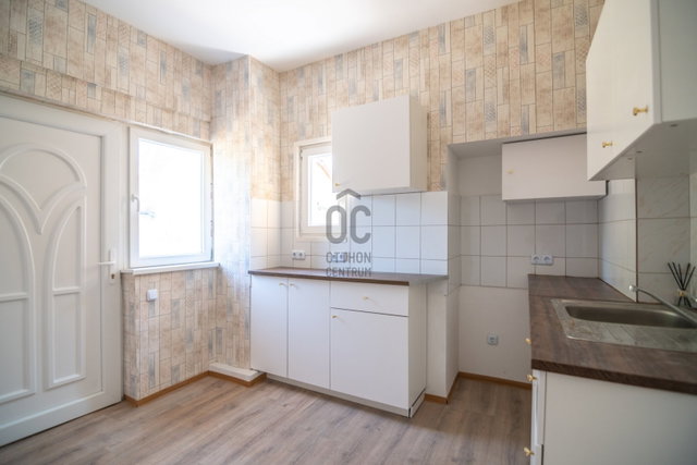 Eladó családi ház, Budapesten, XX. kerületben, Lázár utcában
