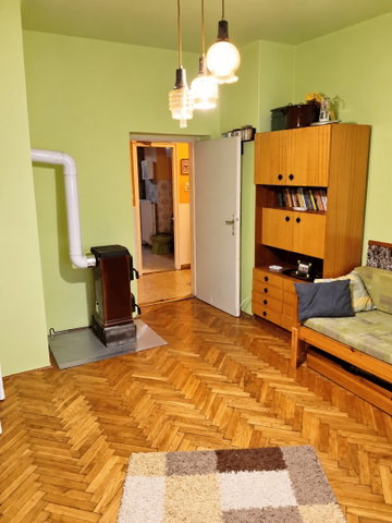 Eladó téglalakás, Komlón 20 M Ft, 3 szobás
