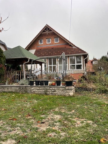 Eladó nyaraló, Csopakon 179 M Ft, 3 szobás / költözzbe.hu