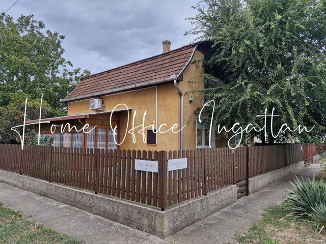 Eladó családi ház, Hajdúböszörményen 75 M Ft, 5 szobás