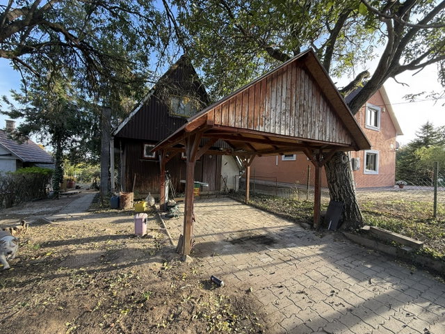 Eladó családi ház, Újbarokon 15.9 M Ft, 1+1 szobás