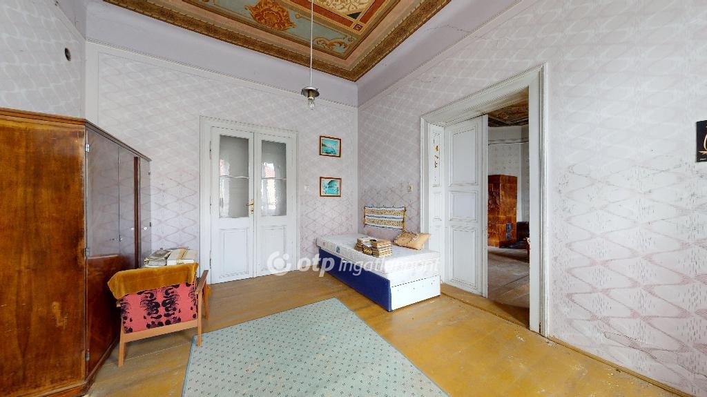 3 bed · 138m² · 32.600.000 ft