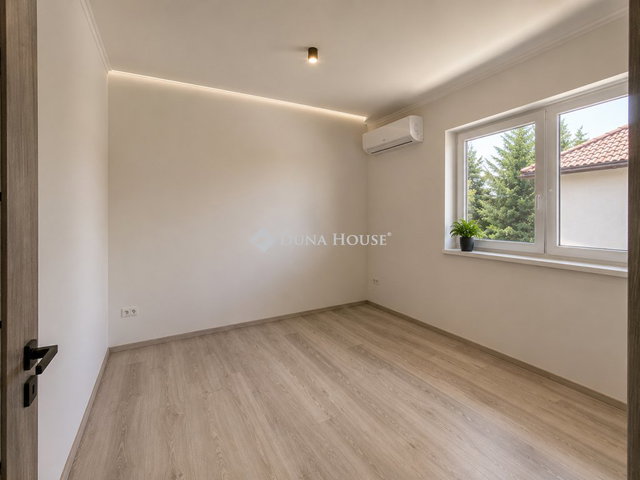 Eladó családi ház, Budapesten, XVIII. kerületben 141.99 M Ft