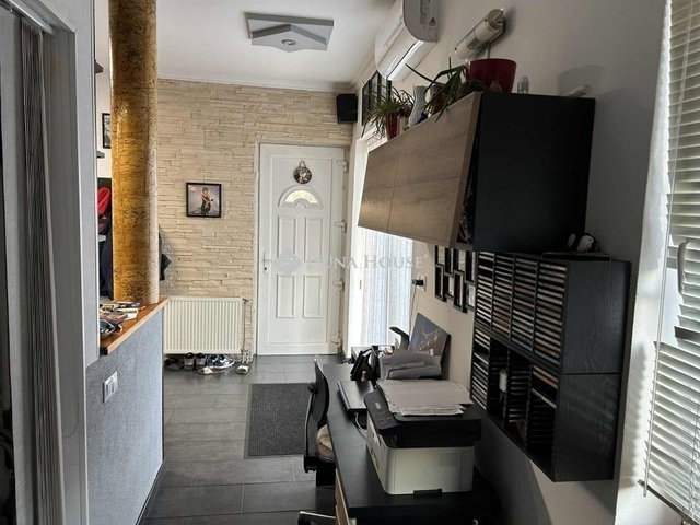 Eladó családi ház, Kecskeméten 89.8 M Ft, 3 szobás