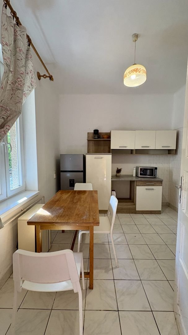Lakás · 3 hálószoba · 89 m² · 240.000 Ft