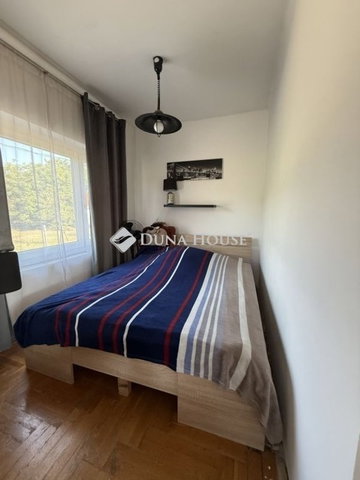 Eladó családi ház, Pécsett 45 M Ft, 3 szobás