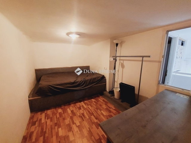 Eladó téglalakás, Budapesten, VIII. kerületben 52.5 M Ft