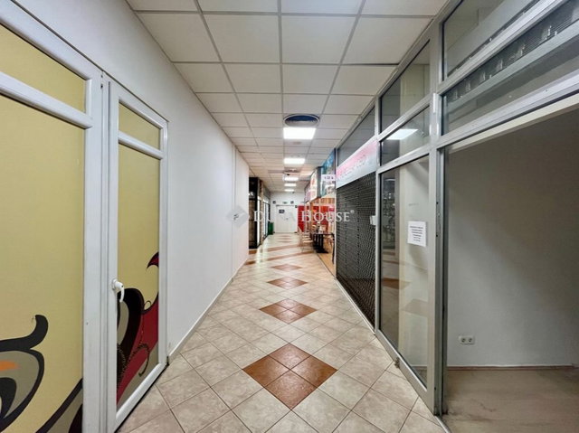 Kiadó üzlethelyiség, Budapesten, II. kerületben 220 E Ft / hó