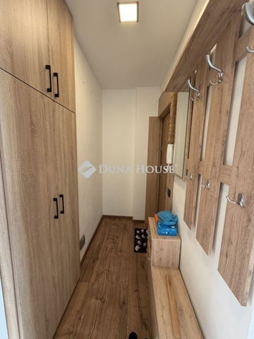 Eladó téglalakás, Budapesten, XXI. kerületben 75.5 M Ft