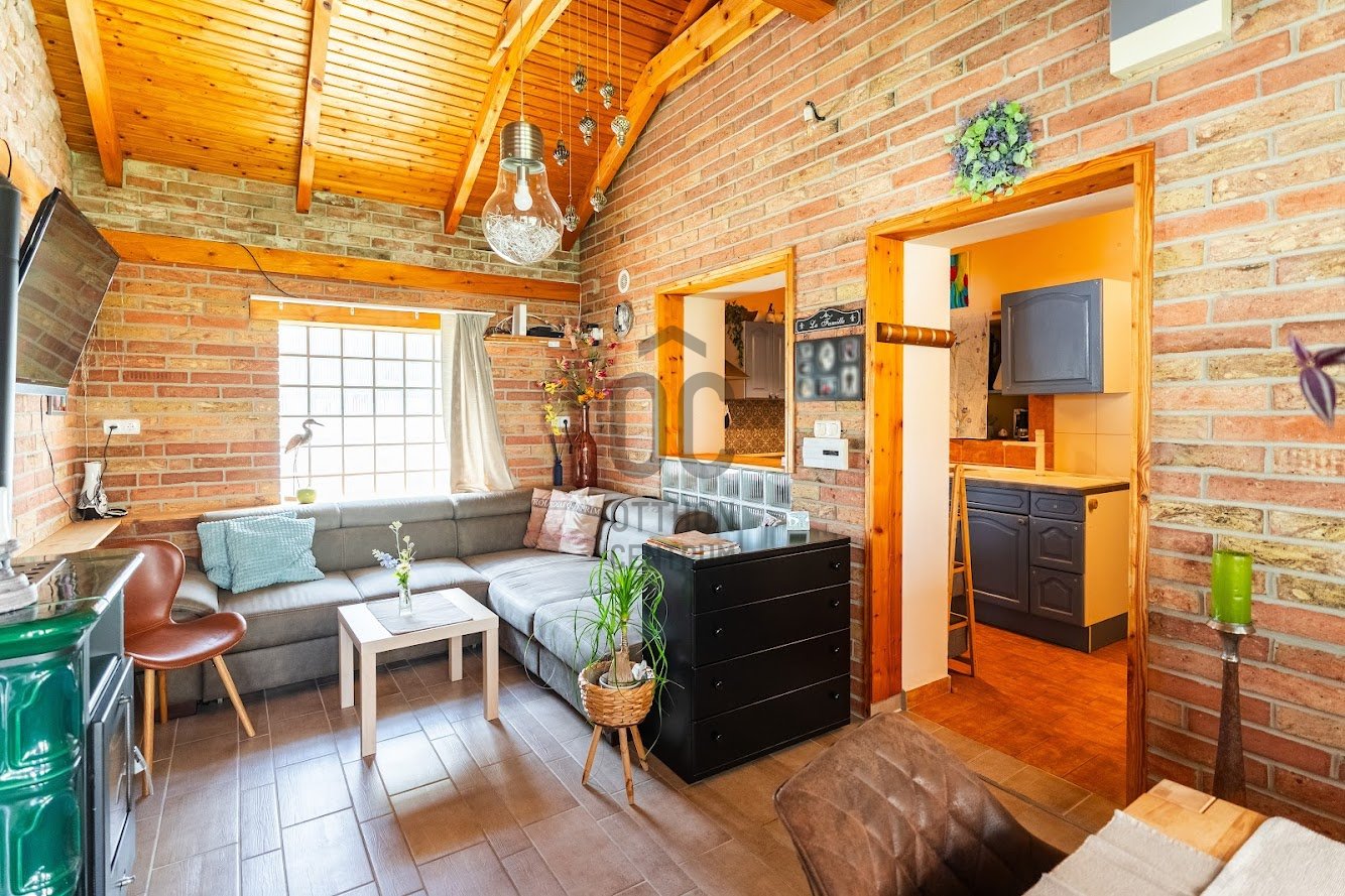 4 bed · 105m² · 79.990.000 ft