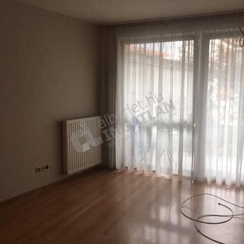 Kiadó téglalakás, albérlet, IV. kerületben, Árpád úton