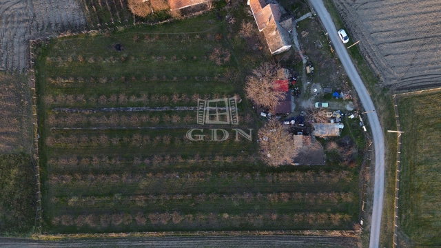 Eladó családi ház, Dunafalván 10 M Ft, 2 szobás