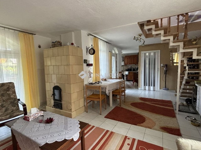 Eladó családi ház, Ráckevén 42.002 M Ft, 4 szobás