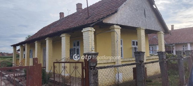 Eladó családi ház, Tyukodon 5.7 M Ft, 3 szobás