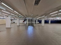 Kiadó üzlethelyiség, Tatabányán, Fő téren 2796 E Ft / hó