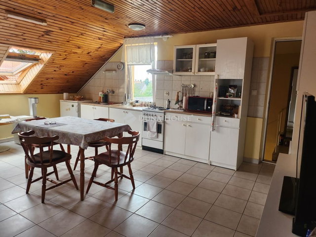 Eladó családi ház, Balatonfűzfőn, Lotz Károly utcában