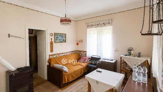 Eladó családi ház, Recsken 26 M Ft, 3 szobás