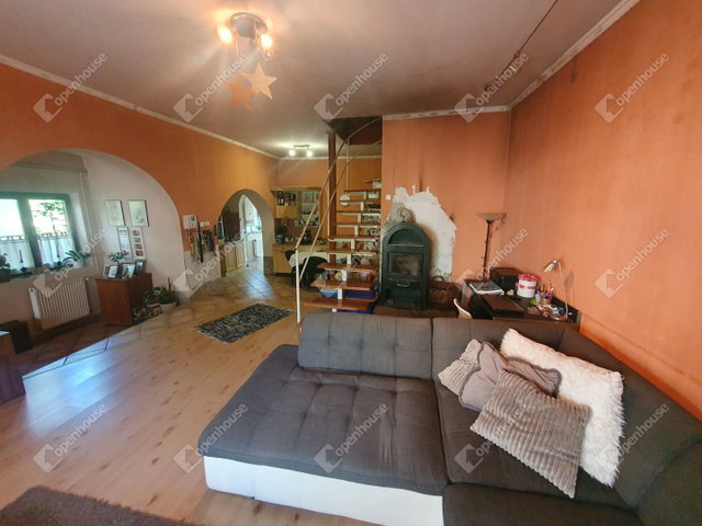 Eladó családi ház, Nagykanizsán 25.9 M Ft, 5 szobás