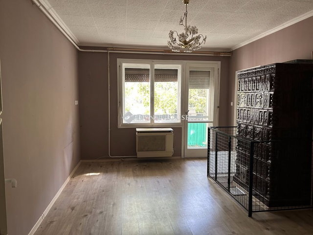 Eladó téglalakás, Kalocsán 32 M Ft, 2 szobás