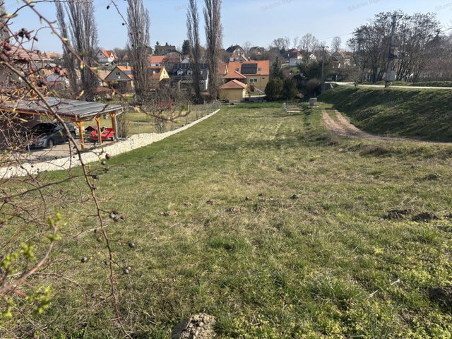 Eladó telek, Tarjánon 14.5 M Ft / költözzbe.hu