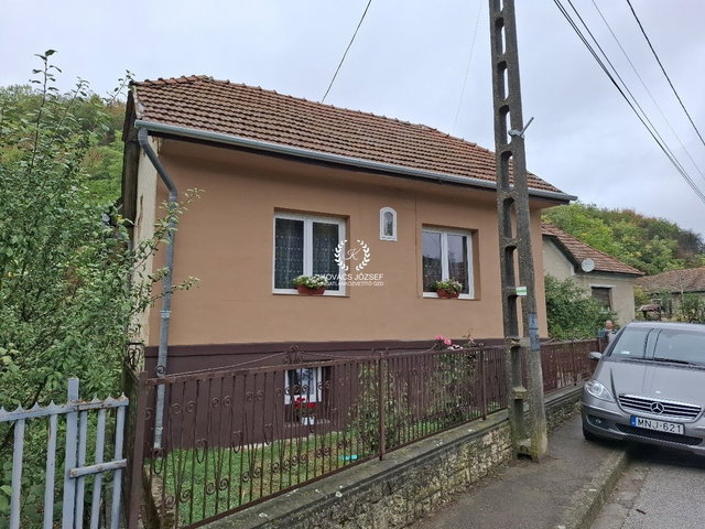 Eladó családi ház, Domaházán 9.5 M Ft, 3 szobás