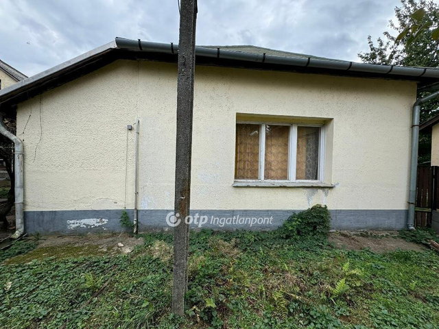Eladó családi ház, Tiszafüreden 35 M Ft, 3 szobás
