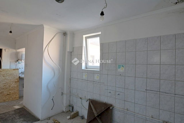 Eladó családi ház, Kecskeméten 129.9 M Ft, 1 szobás