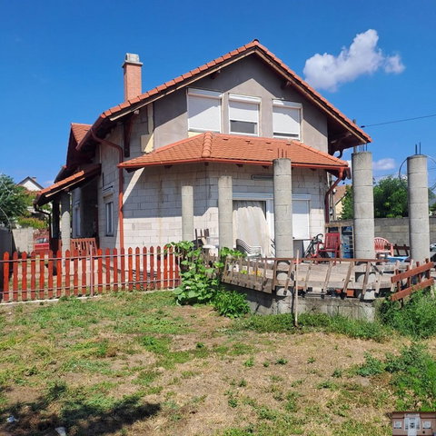 Eladó családi ház, Monoron 94.9 M Ft, 5 szobás