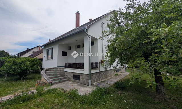 Eladó családi ház, Kaposváron 59.9 M Ft, 4 szobás