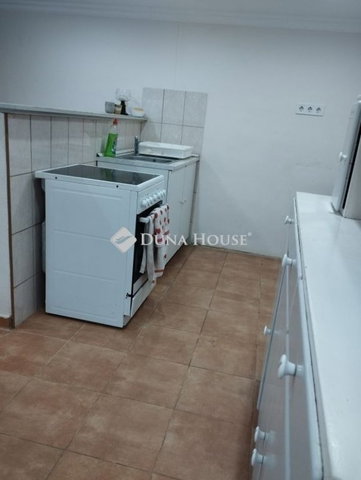 Eladó családi ház, Bodajkon 75 M Ft, 4 szobás