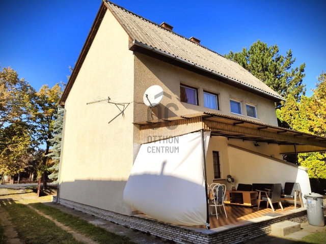 Eladó családi ház, Balatonföldváron 69.9 M Ft, 3 szobás