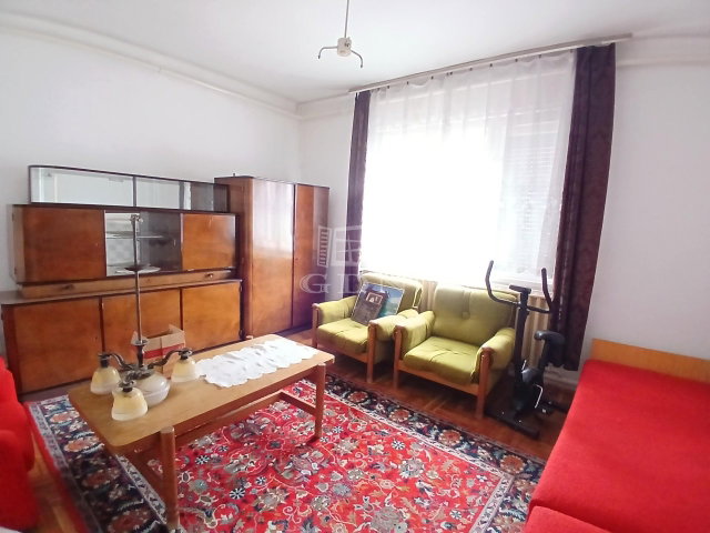 Eladó családi ház, Öskün 62 M Ft, 3+1 szobás