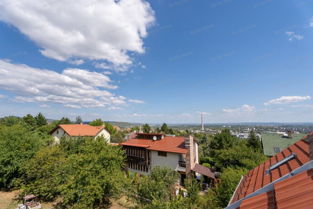 Eladó téglalakás, Budapesten, III. kerületben 185 M Ft