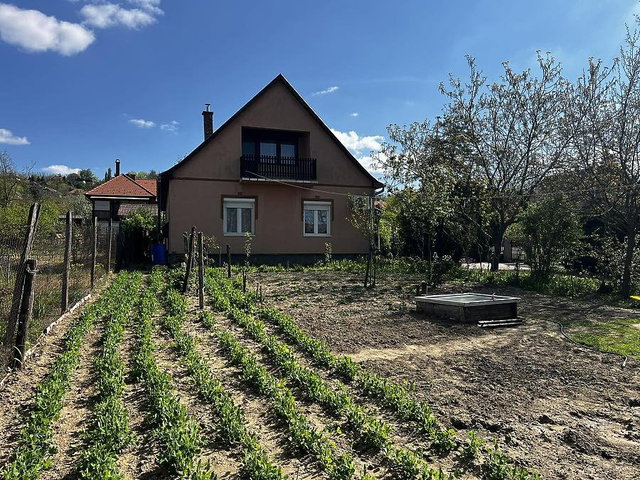 Eladó családi ház, Gödöllőn 119.9 M Ft, 5 szobás