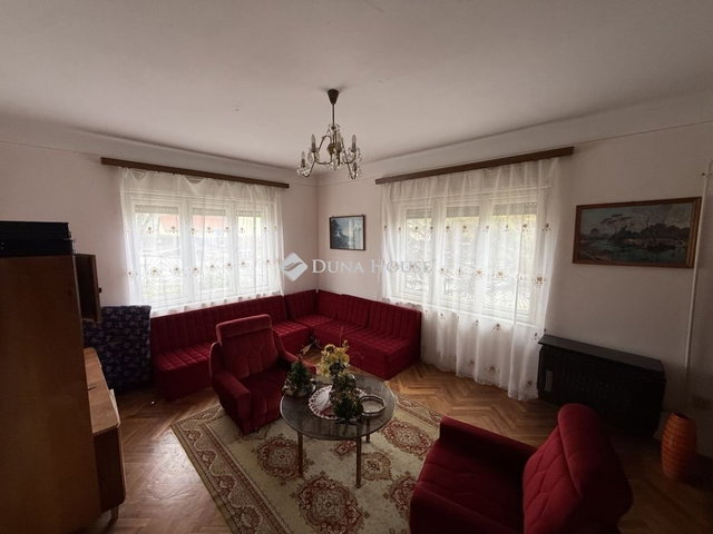 Eladó családi ház, Kecskeméten 65 M Ft, 3 szobás