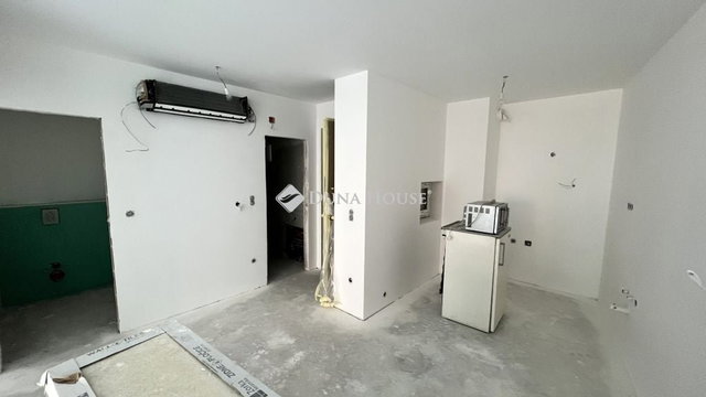 Eladó iroda, Budapesten, IV. kerületben, Árpád úton 80.256 M Ft