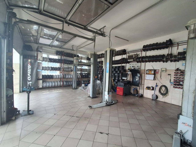 Eladó ipari ingatlan, Szolnokon 253 M Ft / költözzbe.hu