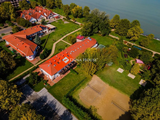 Eladó téglalakás, Zamárdiban 120 M Ft, 3 szobás