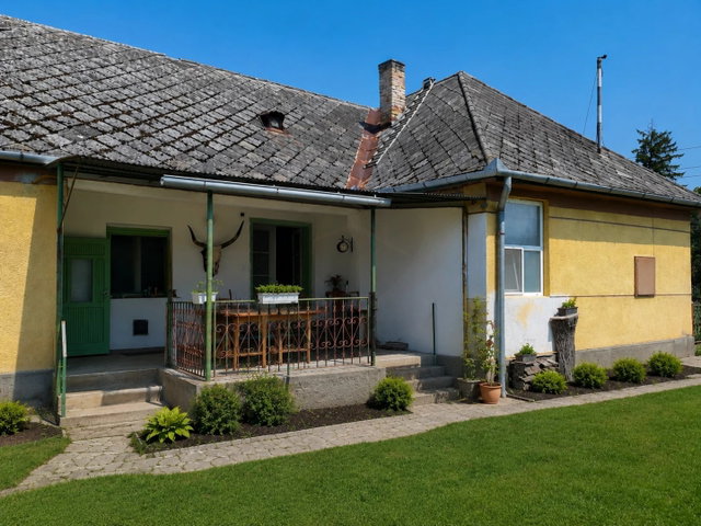 Eladó családi ház, Sárkeresztúron 26.9 M Ft, 4 szobás