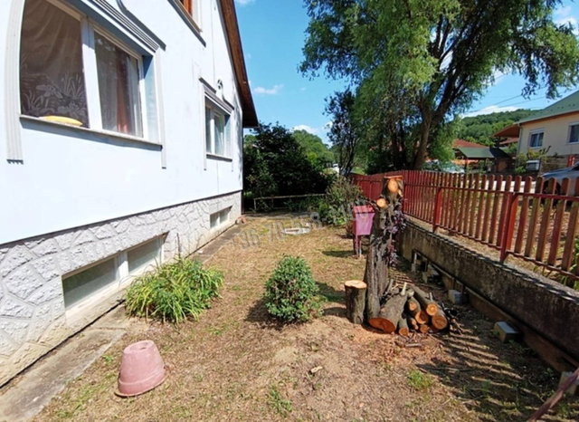 Eladó családi ház, Alsópetényen 68 M Ft, 5+1 szobás