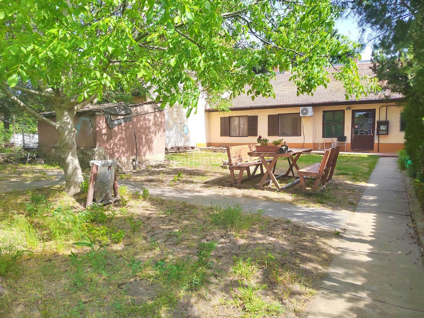 2 bed · 60m² · 57.000.000 ft