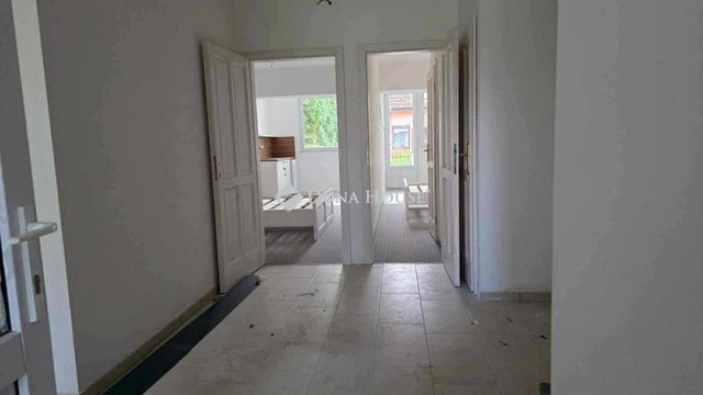 Eladó családi ház, Bükön 79.9 M Ft, 9 szobás