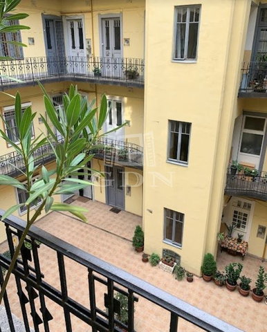 Kiadó iroda, Budapesten, XI. kerületben 495 E Ft / hó, 3 szobás