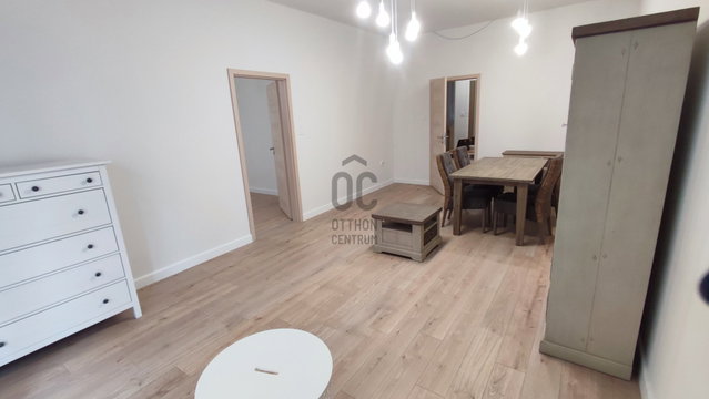 Kiadó téglalakás, albérlet, Budapesten, I. kerületben, 3 szobás
